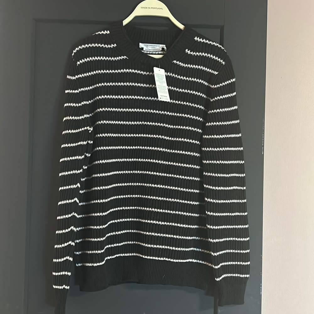 Simons contemporaine striped sweater NWT size medium